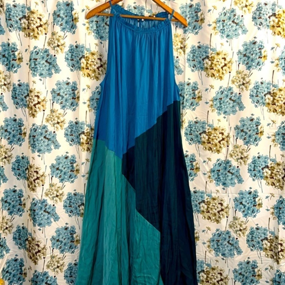 LOFT color block halter dress plus size